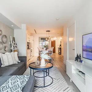 Apartment Luxury 2br Downtown W/ Cn Tower View
