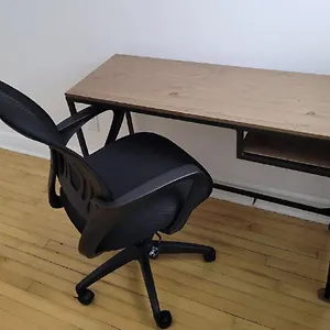 Free Parking, Beautiful 4 1/2- 2 Bedroom Apartment Montreal