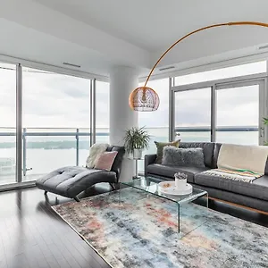 Cloud 9 In Downtown Apartment Toronto